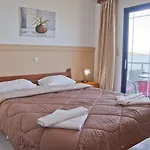 Danaos Hotel 2*