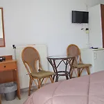 Danaos Hotel 2*