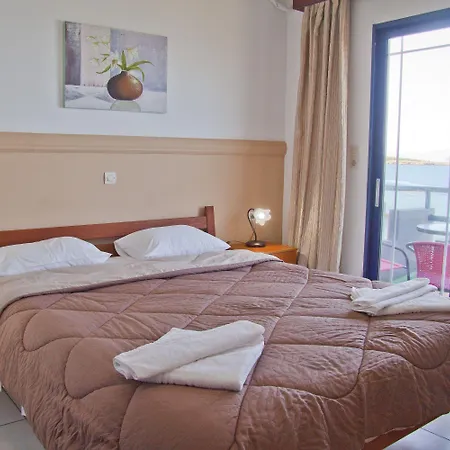 Danaos Hotel 2*