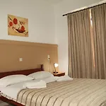 Danaos Hotel 2*
