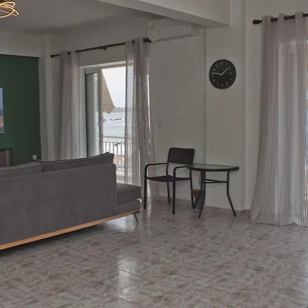 Danaos Otel 2*