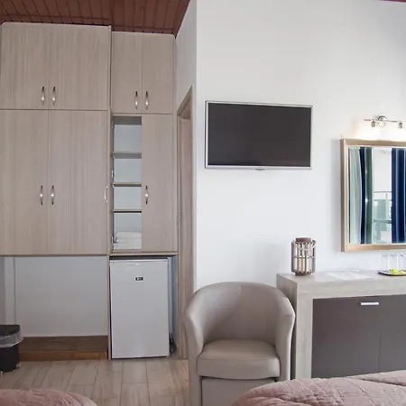 Otel Danaos 2*