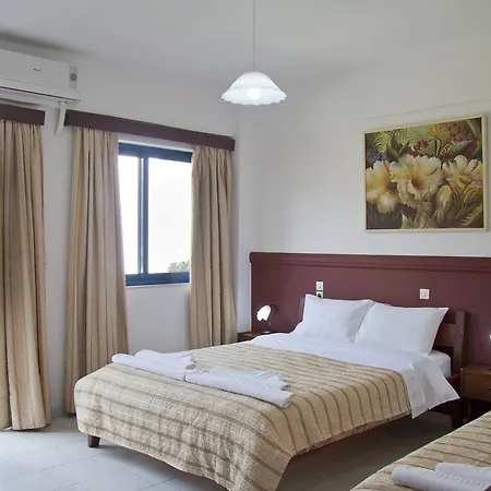Danaos Otel 2*