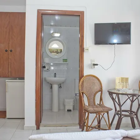 Otel Danaos 2*